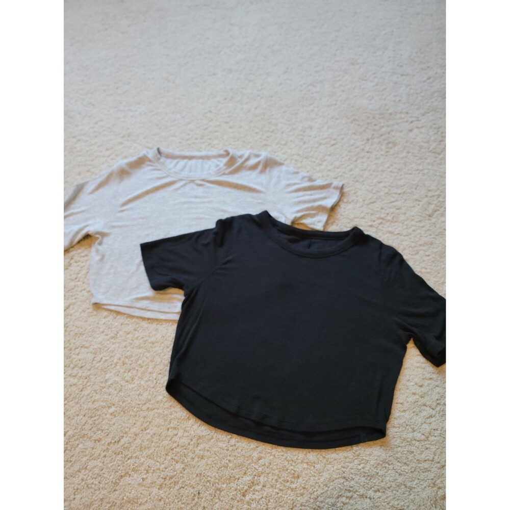 Lululemon Hold Tight Cropped T-Shirts Tee Black And Grey Size Med?